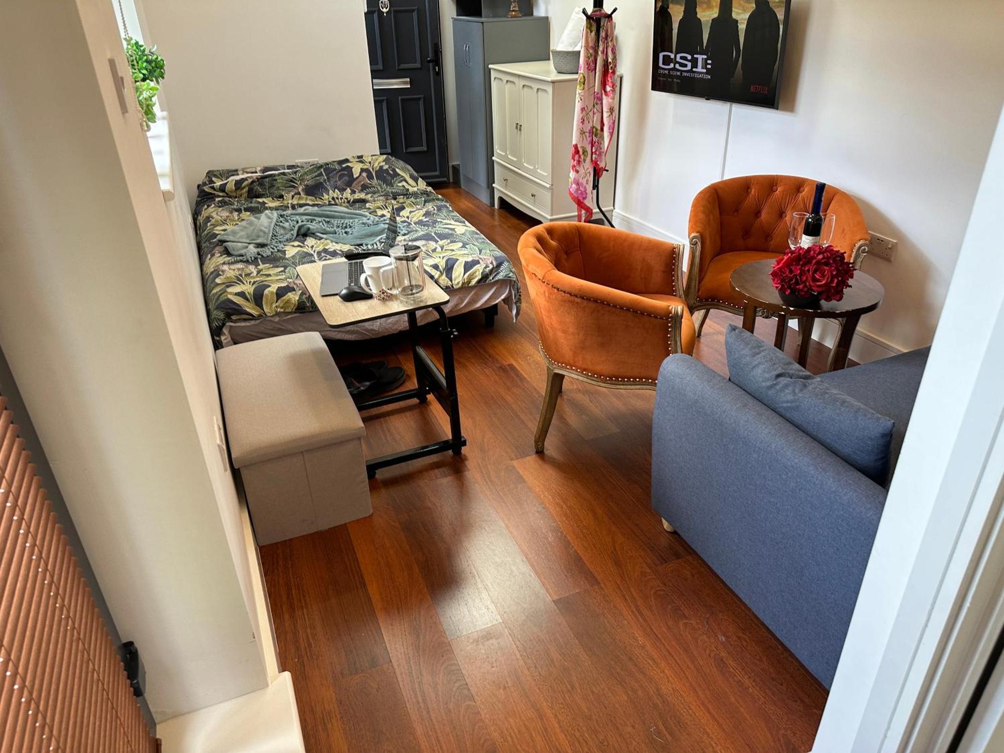 Bespoke Gallery Guesthouse Хендон Экстерьер фото